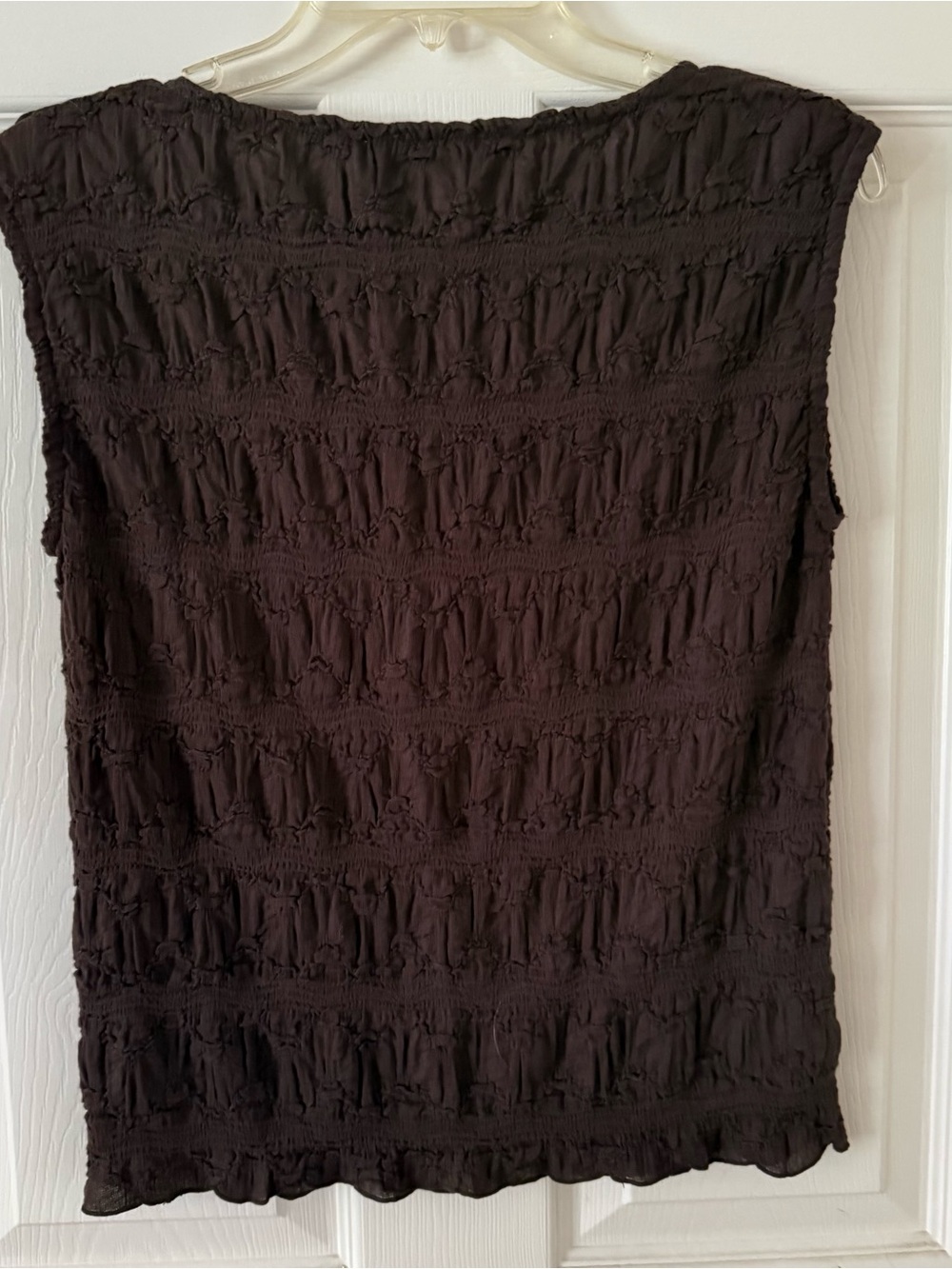 LOFT Textured Ruffled Tank Top - Like New - Picture 3 of 6
